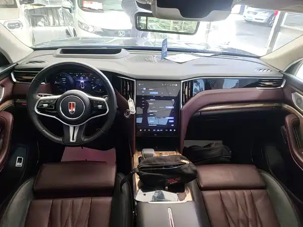 Hongqi HS7 2023