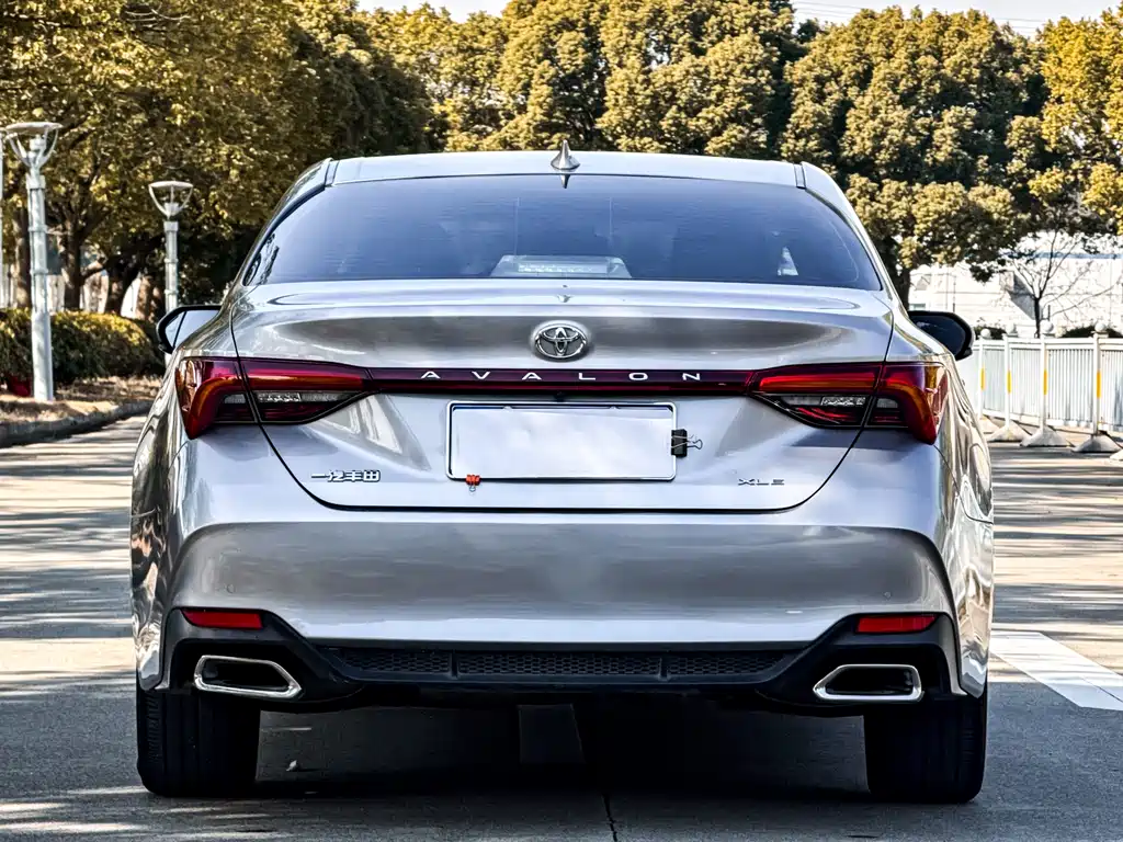Toyota Avalon 2022 — фото 5