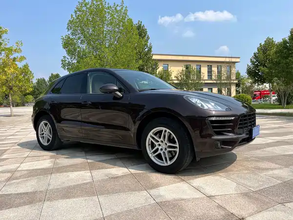 Porsche Macan 2016