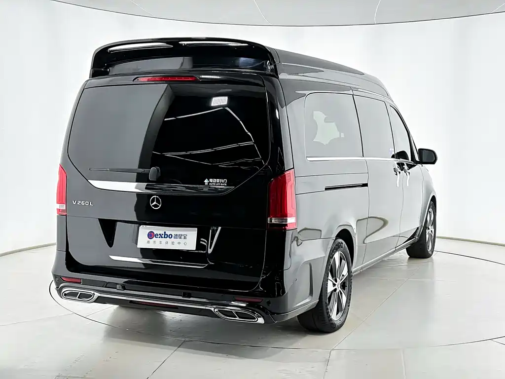 Mercedes-Benz V-Class 2022 — фото 3