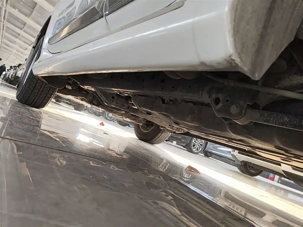 Toyota Prado 2015 — фото 22