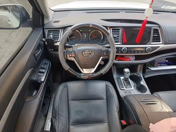 Toyota Highlander 2016