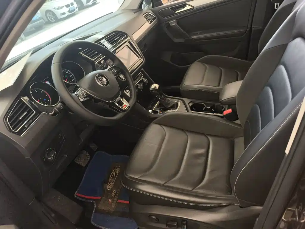 Volkswagen Tiguan L 2019 — фото 11