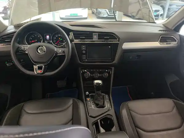 Volkswagen Tiguan L 2019