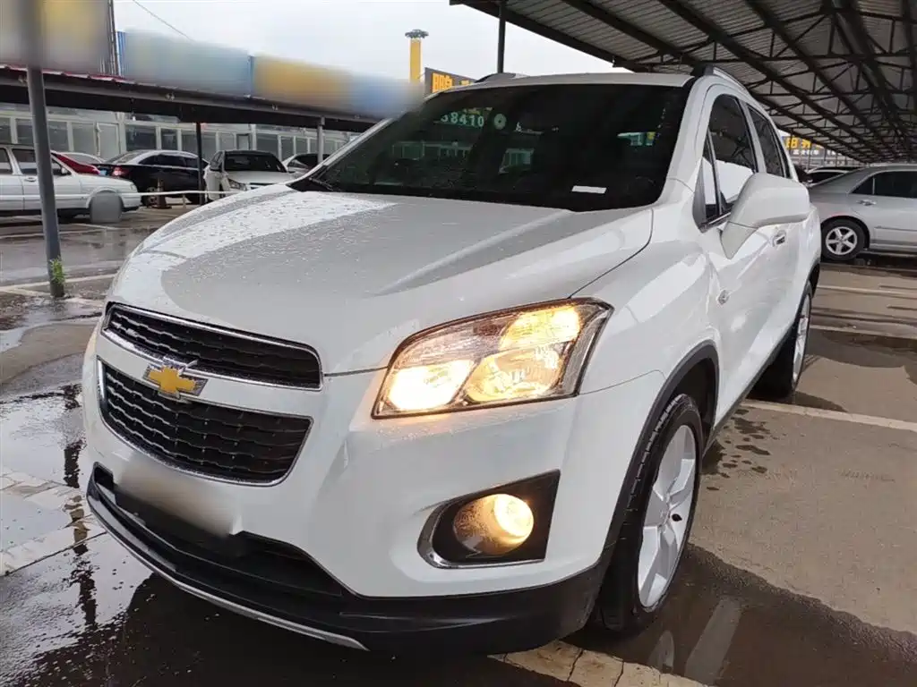 Chevrolet Trax 2015 — фото 2