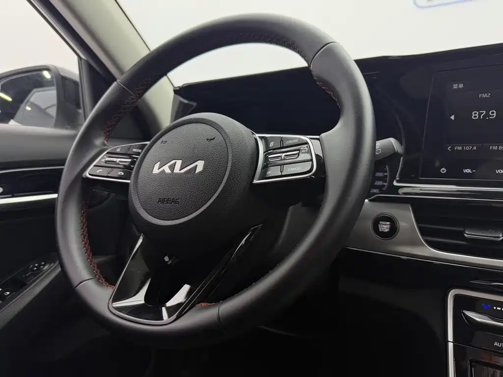 Kia KX3 2021 — фото 16