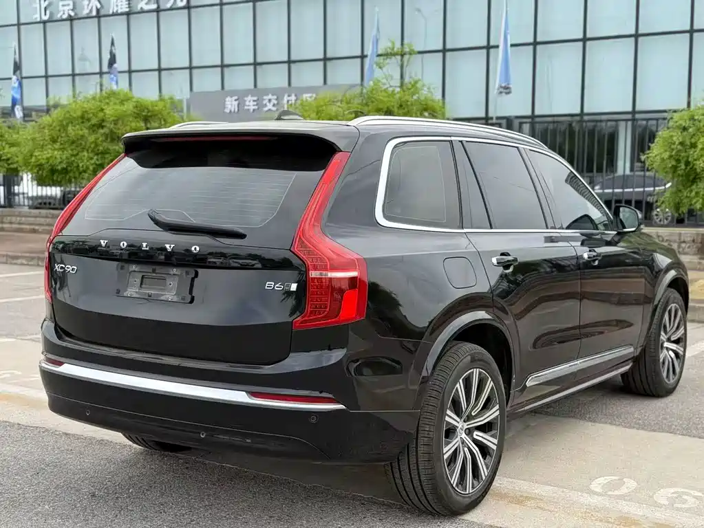 Volvo XC90 2023 — фото 6