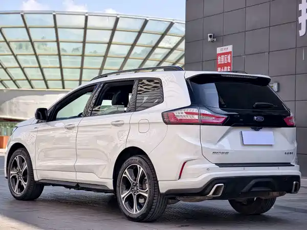 Ford Edge 2021