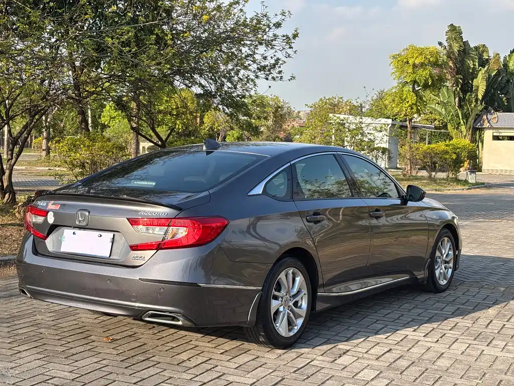 Honda Accord 2021 — фото 13
