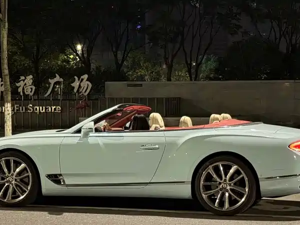 Bentley Continental 2020