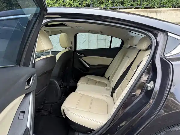 Mazda Atenza 2014