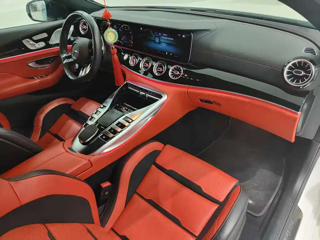 Mercedes-Benz AMG GT 2024 — фото 17