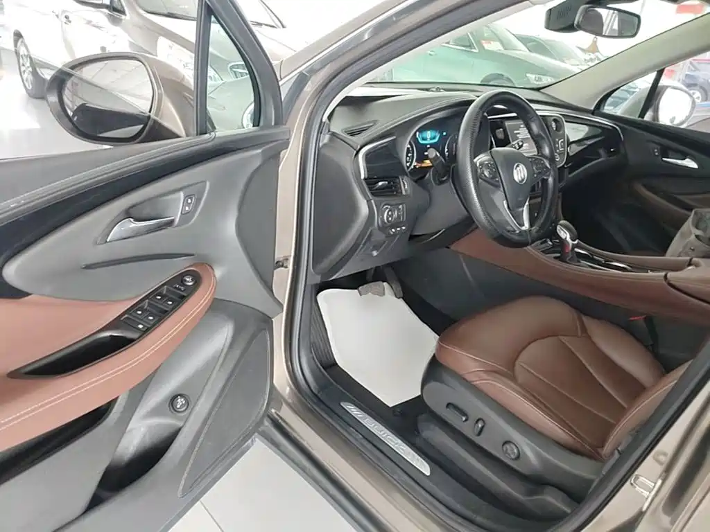 Buick Envision Plus 2018 — фото 16