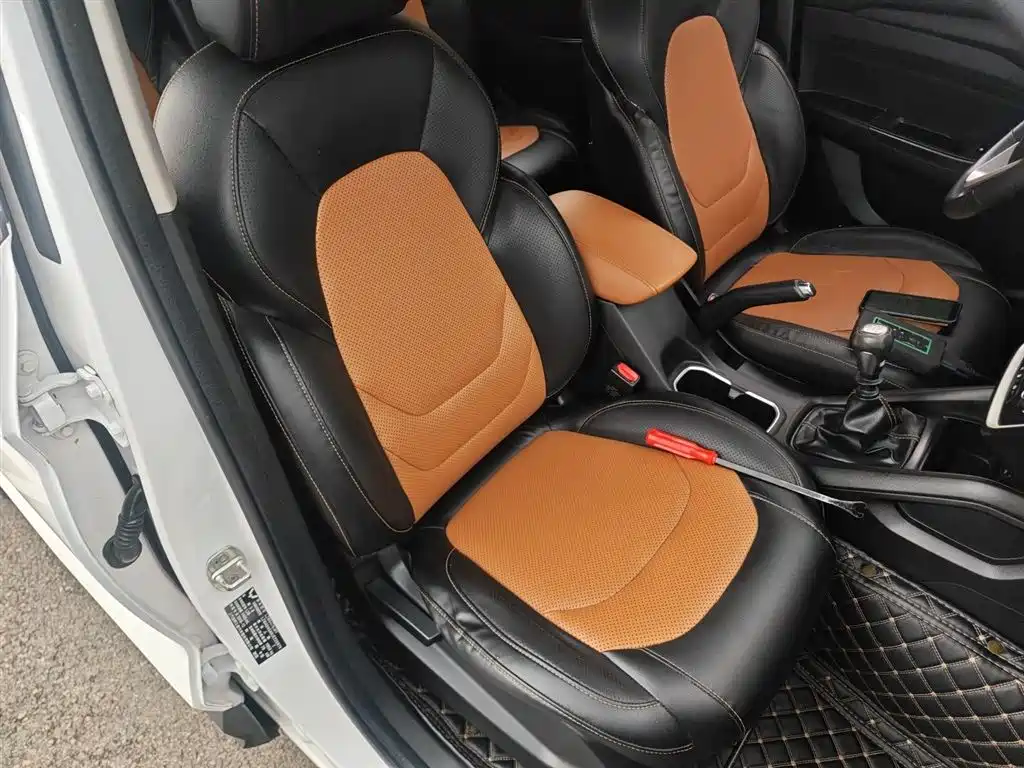 Wuling Hongguang S3 2019 — фото 24