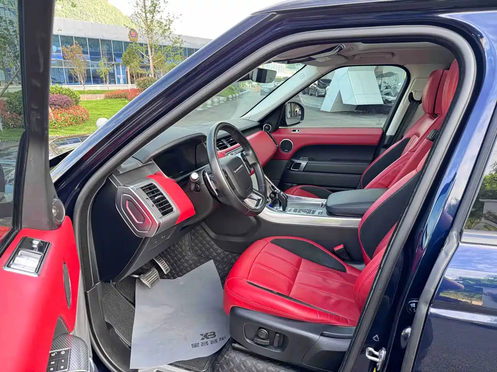 Land Rover Sport 2020 — фото 12