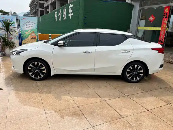 Nissan Bluebird 2019