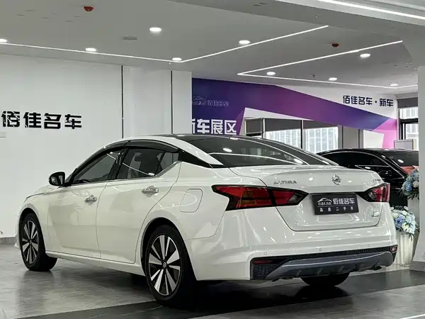 Nissan Teana 2021