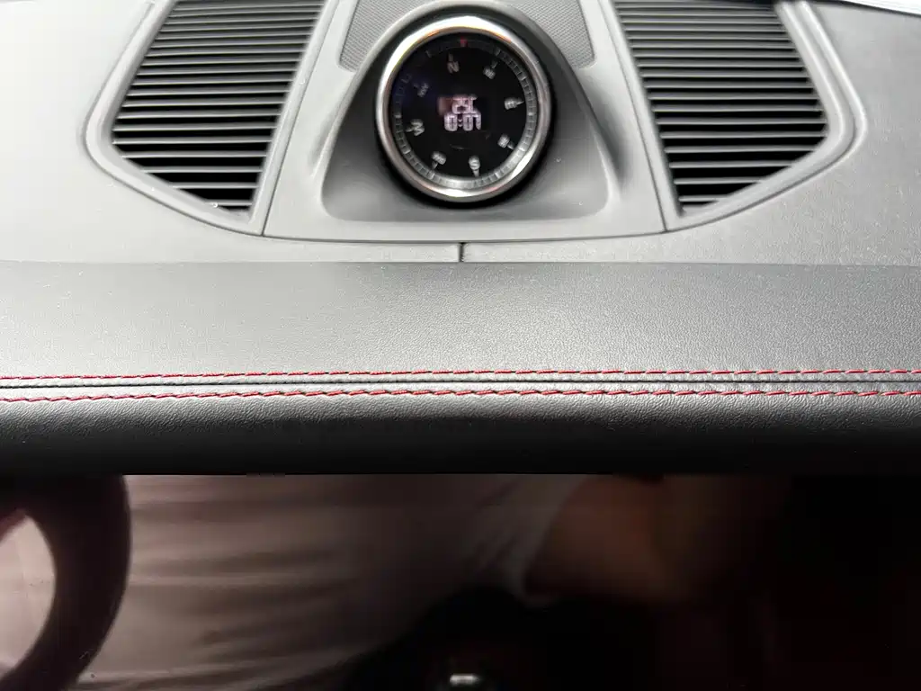 Porsche Macan 2021 — фото 10