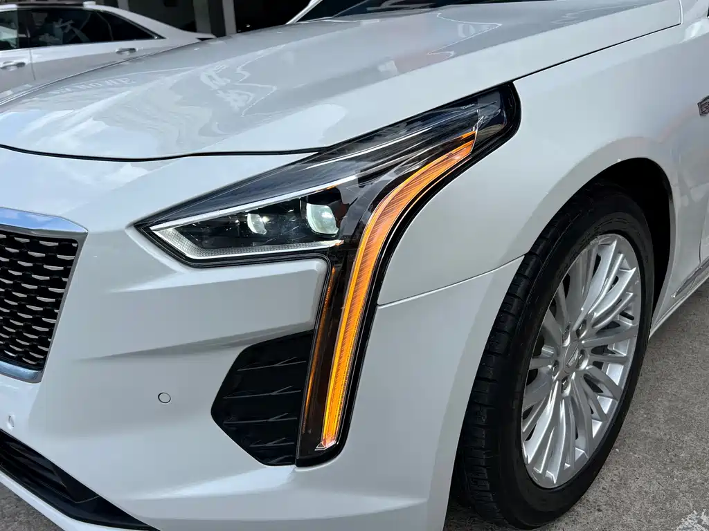 Cadillac CT6 2019 — фото 19