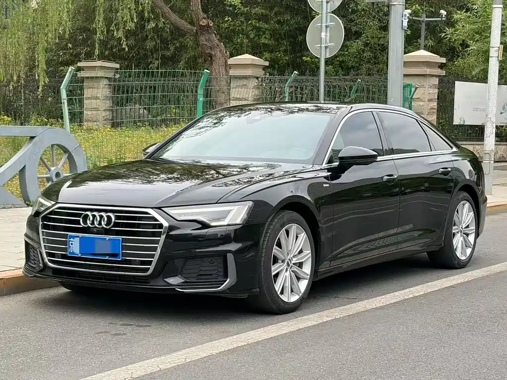 Audi A6L 2021 — фото 1
