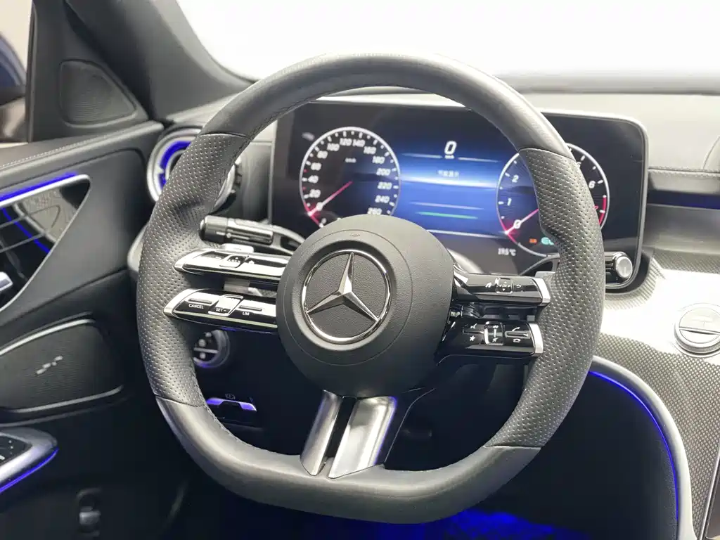 Mercedes-Benz C-Class 2021 — фото 13