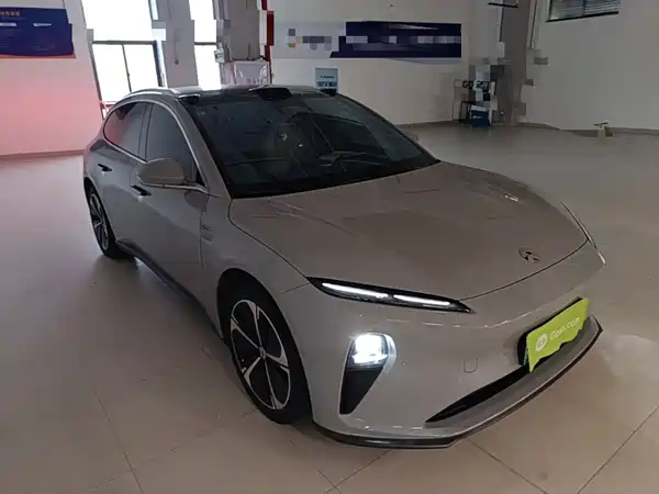 NIO ET5T 2024
