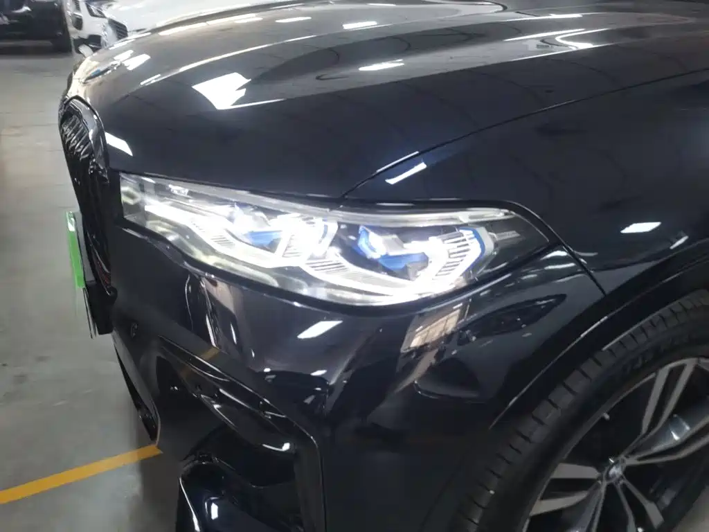 BMW X7 2021 — фото 19