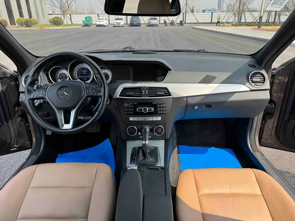 Mercedes-Benz C-Class 2015 — фото 9