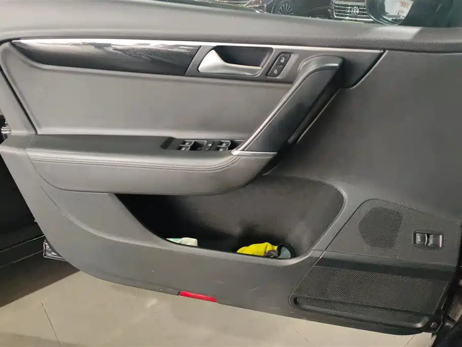 Volkswagen Magotan 2014