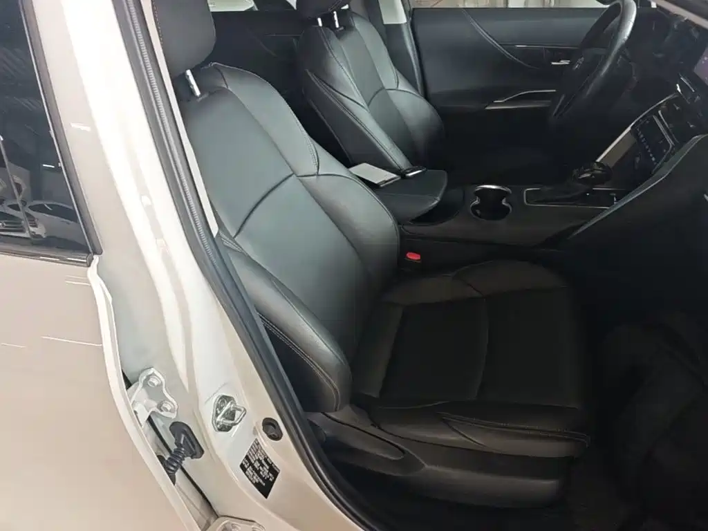 Toyota Harrier 2023 — фото 25