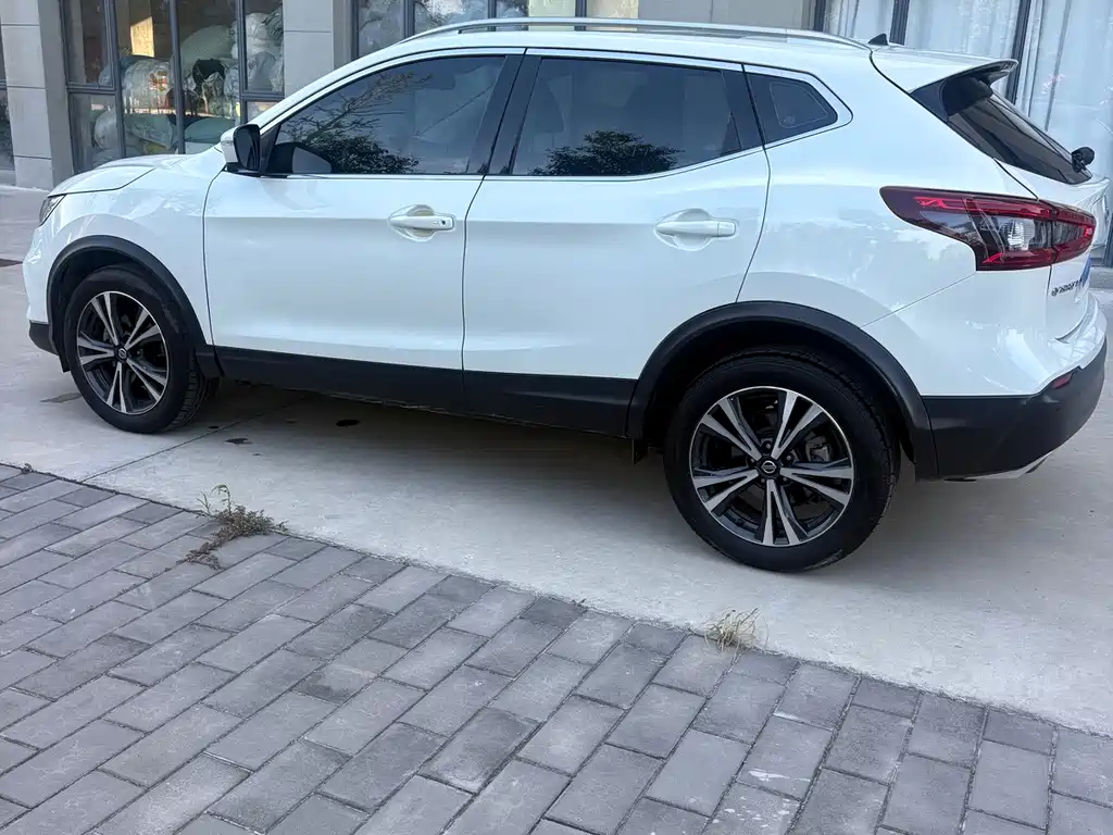 Nissan Qashqai 2023 — фото 5
