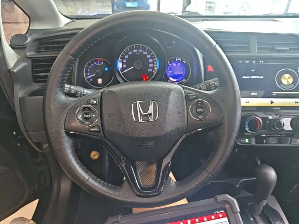Honda Fit 2018 — фото 11