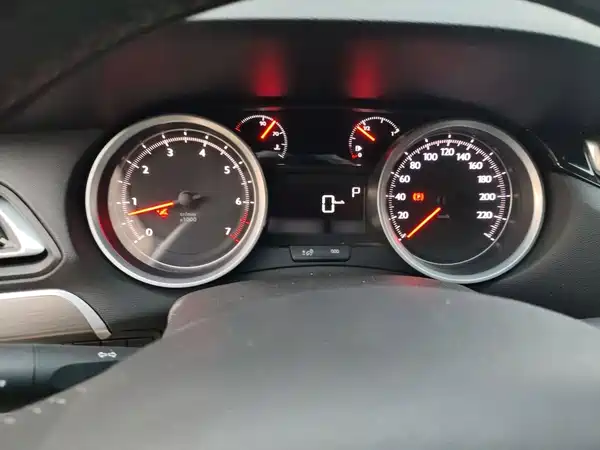 Peugeot 408 2017