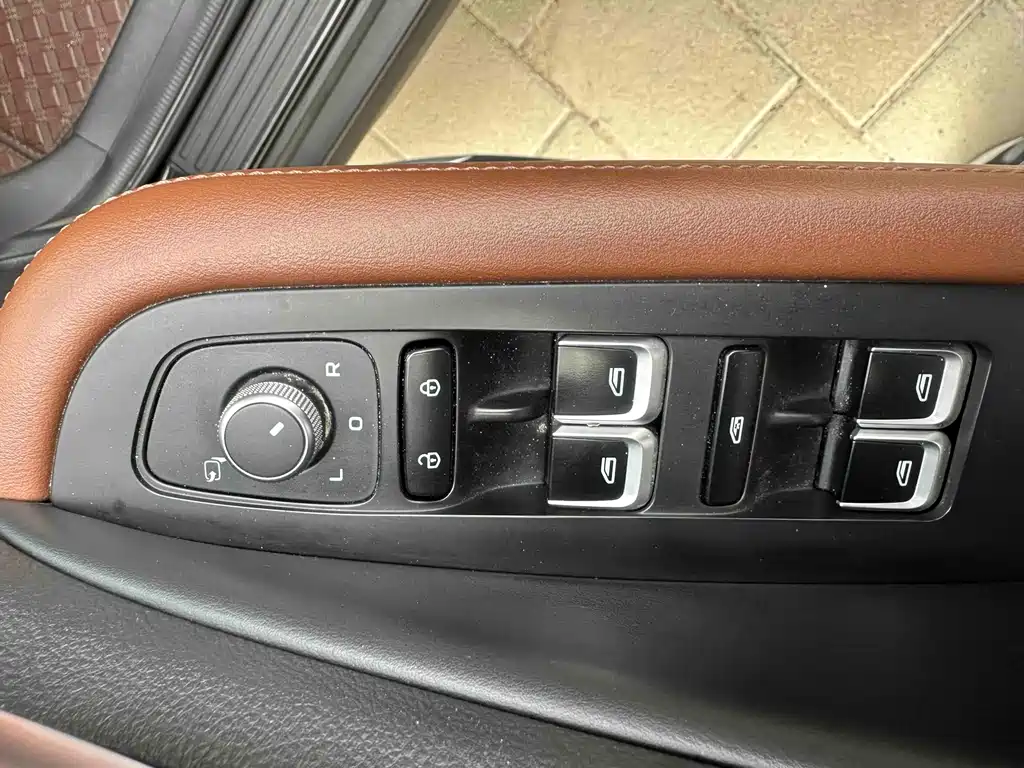 Geely Vision X6 2022 — фото 11