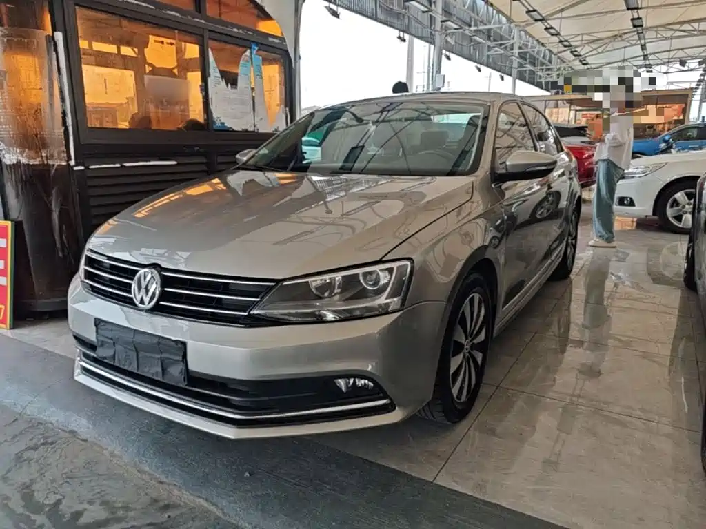 Volkswagen Sagitar 2017