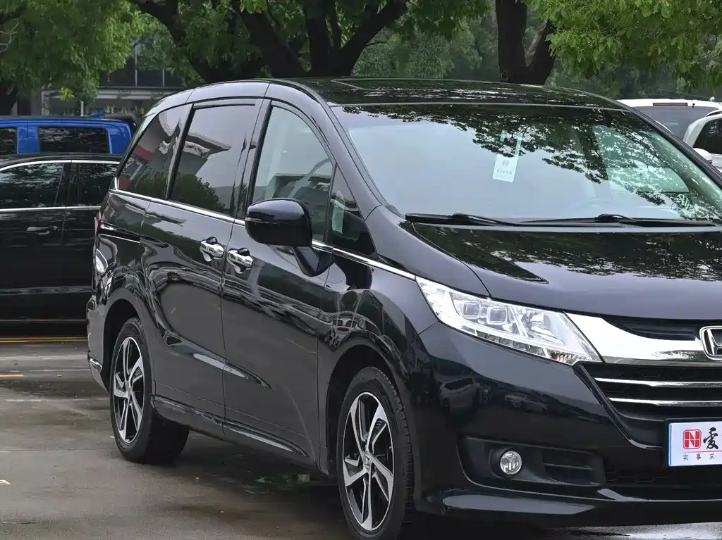 Honda Odyssey 2016 — фото 8