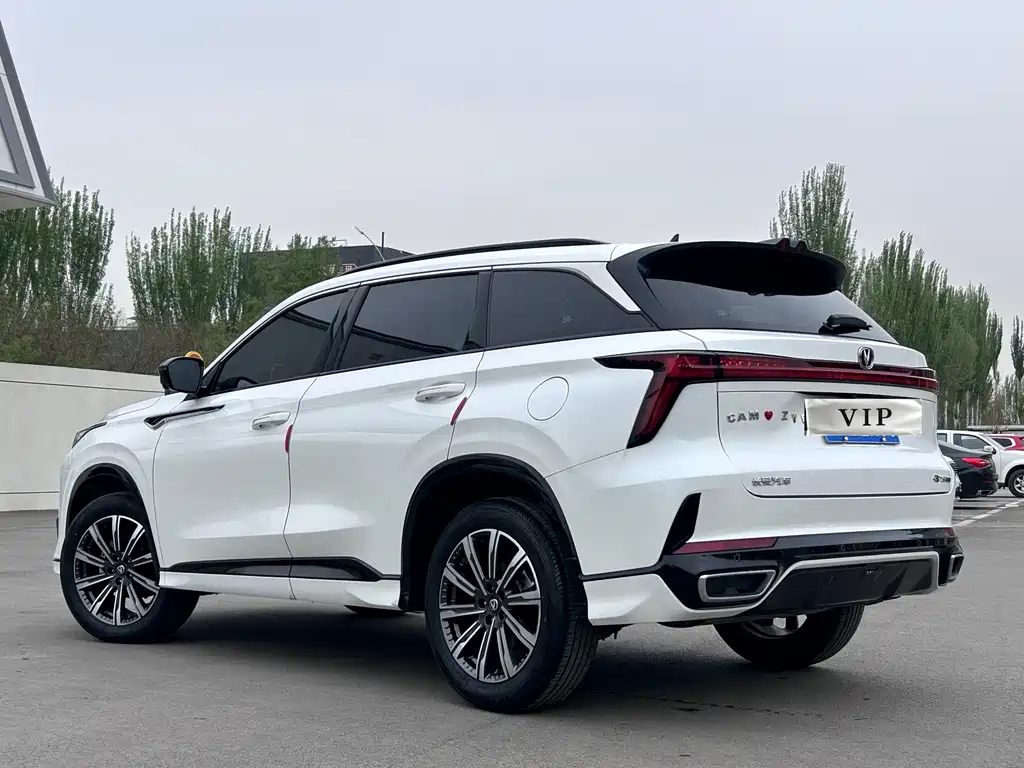 Changan CS75 PLUS 2025 — фото 4