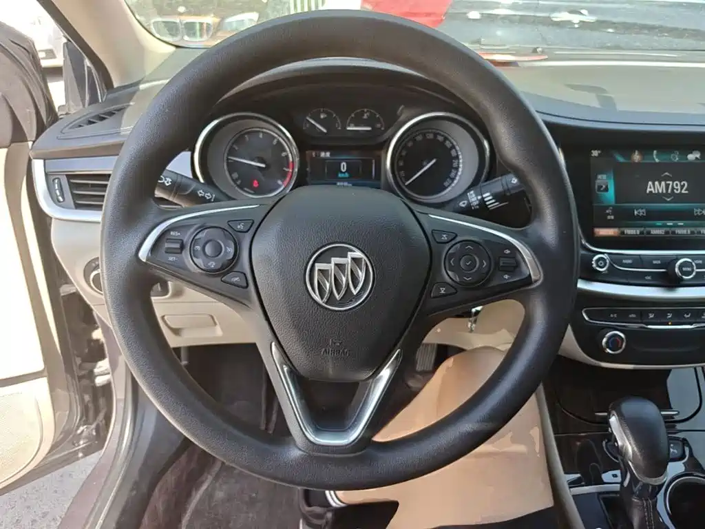 Buick Verano 2018 — фото 11