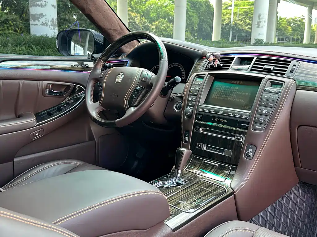 Toyota Crown 2008 — фото 11