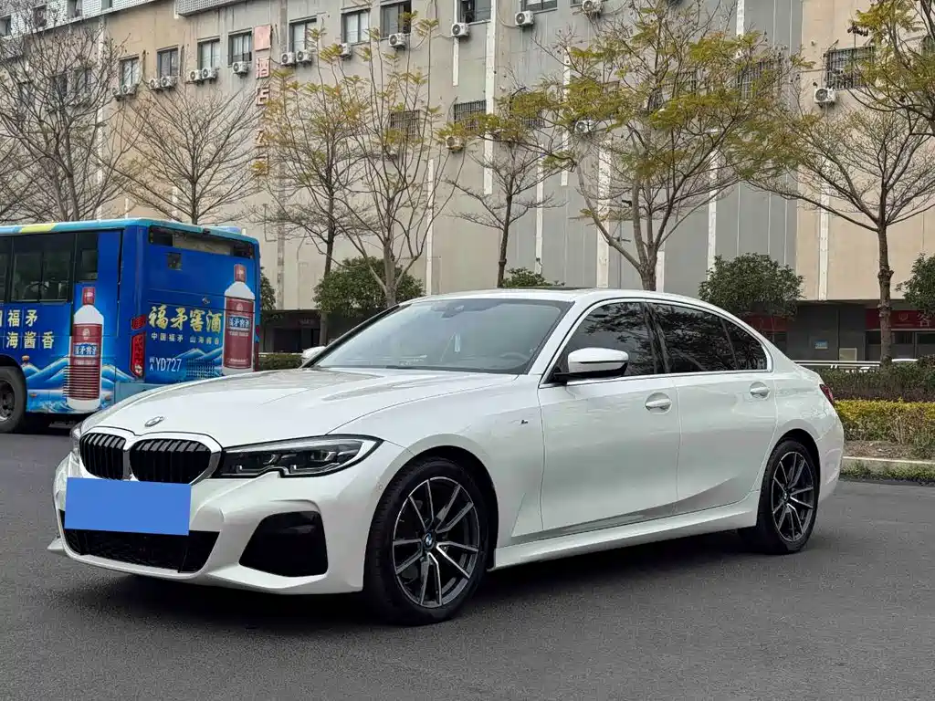 BMW 3 Series 2020 — фото 1