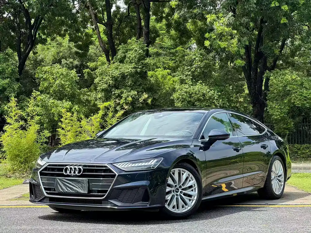 Audi A7 2021 — фото 1