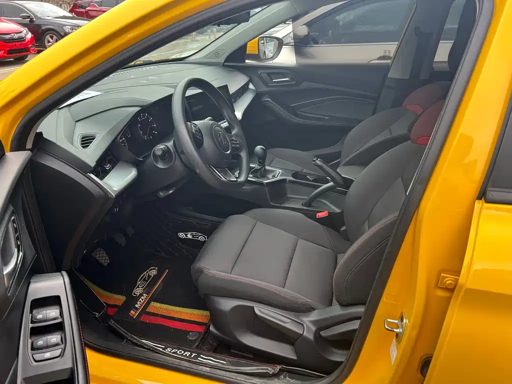 MG MG5 2021