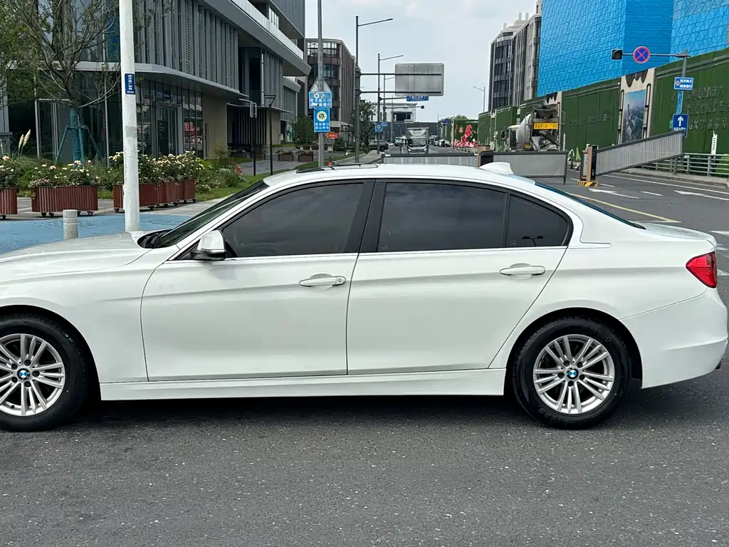 BMW 3 Series 2015