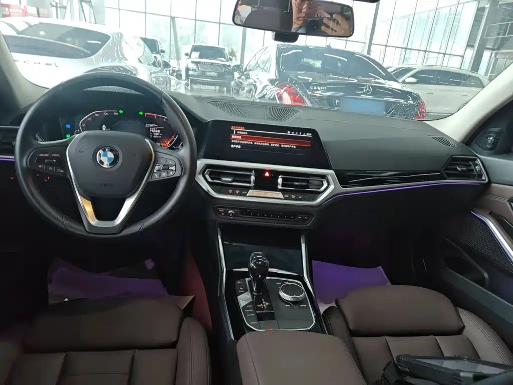 BMW 3 Series 2020 — фото 10
