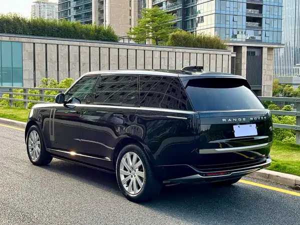 Land Rover Range Rover 2023