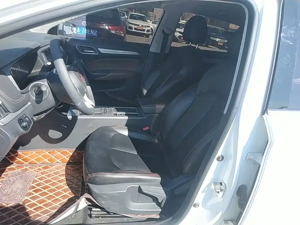 Roewe i6 Classic 2019 — фото 11