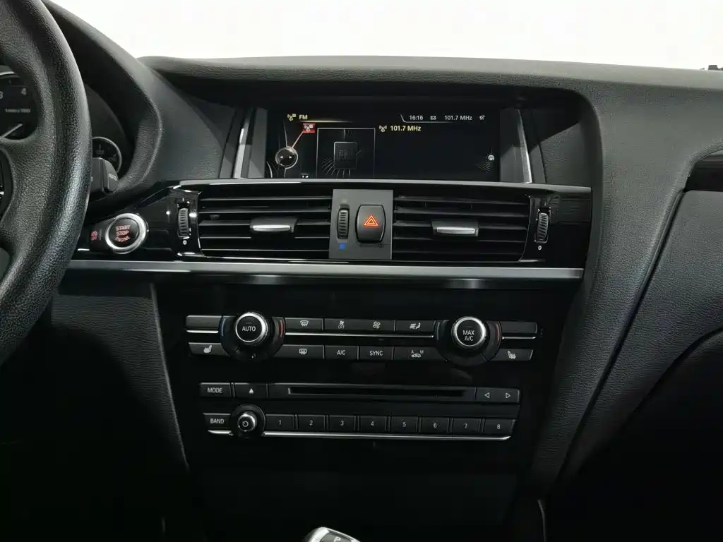 BMW X3 2016 — фото 12