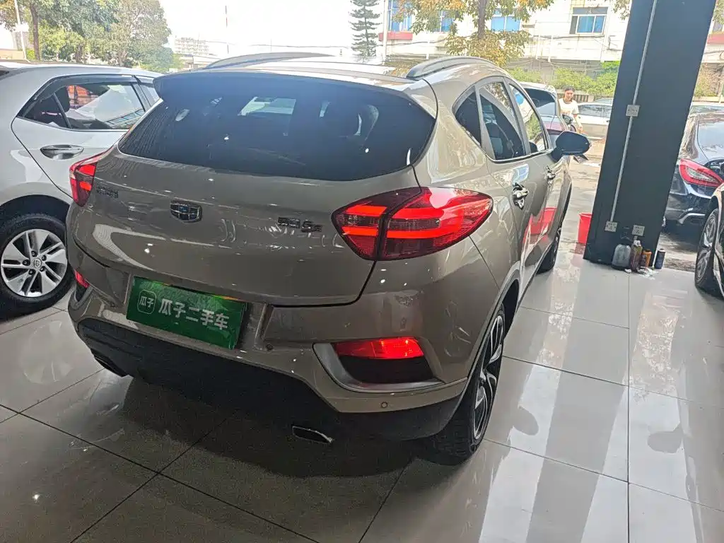 Geely Emgrand GS 2017