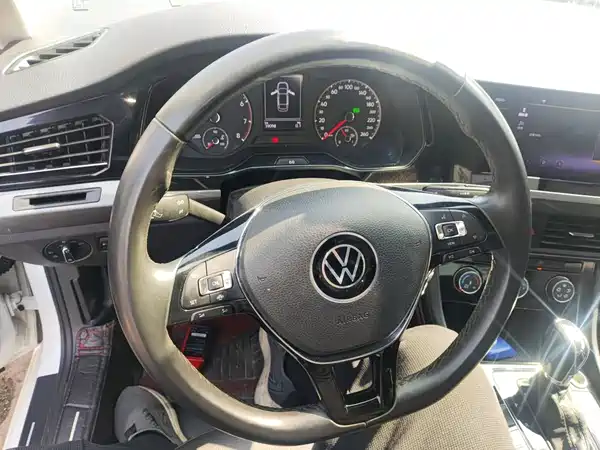 Volkswagen Bora 2021