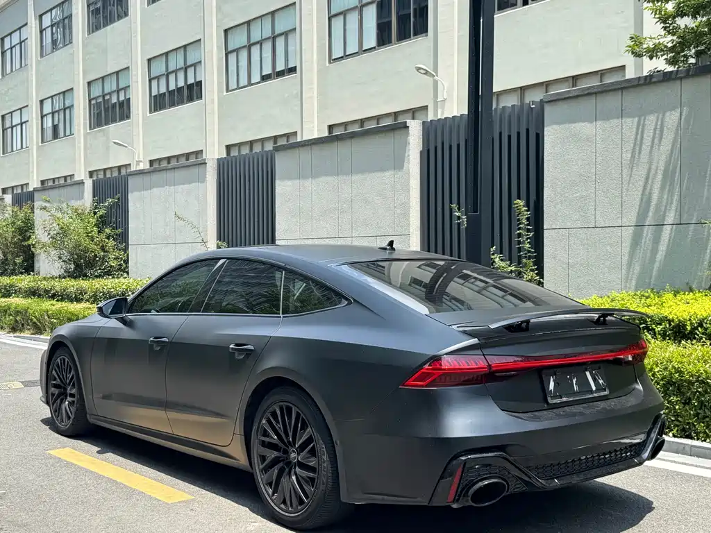 Audi A7 2021 — фото 16